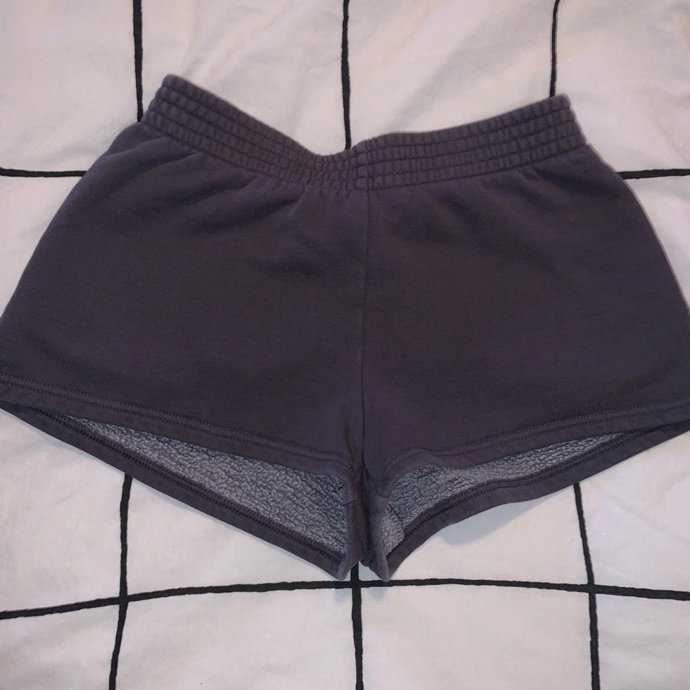 Aritzia sweat-shorts in echo gray